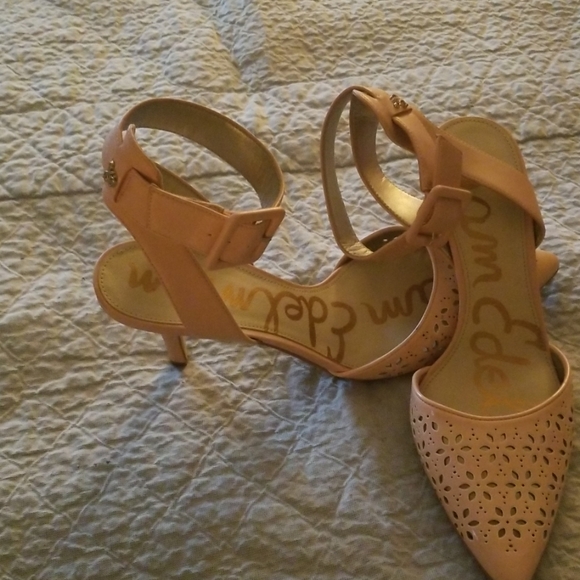 Shoes - Picture 2 of 3